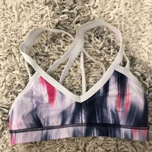 Lululemon Run: Bound Bra size 4 EUC